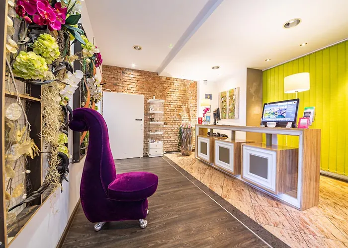 Beach hotel: Arthotel City