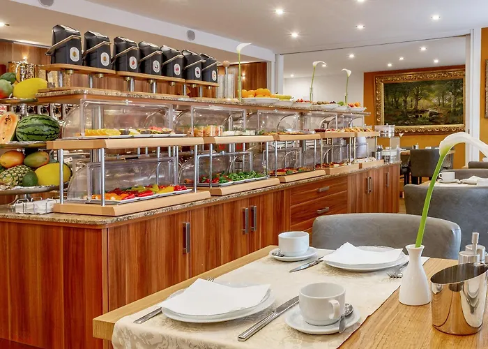 Tiptop Hotel Burgschmiet Garni